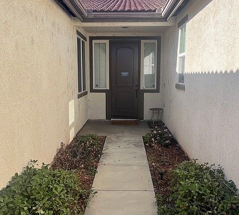 5th image of 27299 Stonehurst Dr
