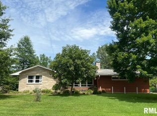 2802 W Kent Dr, Carbondale, IL 62901