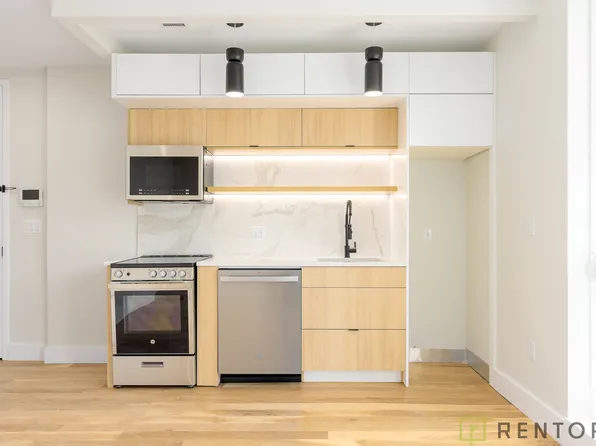 65 4th Avenue image 2 of 5