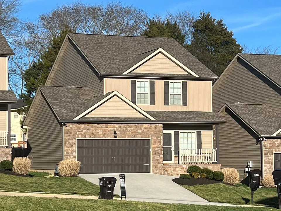 1616 Silver Spur Ln
