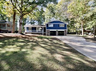 555 Teague Dr NW, Kennesaw, GA