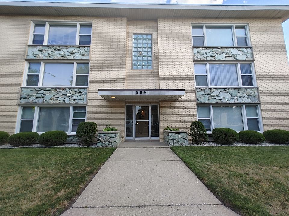 1st image of 5841 W Lawrence Ave APT 3SE