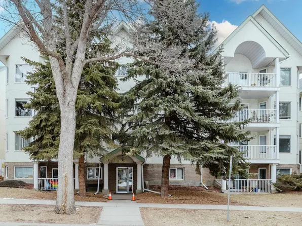 9926 80th Ave NW #25, Edmonton, AB T6E 6L5