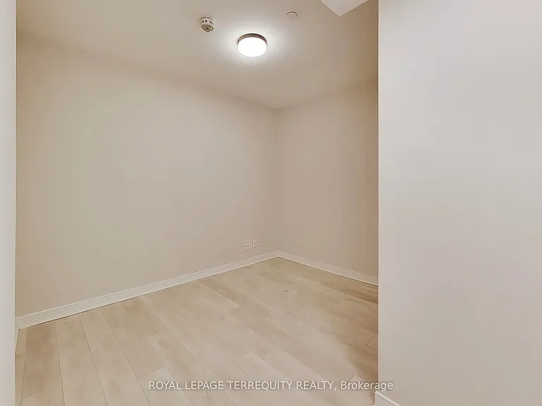 180 Mill St #S132 — Photo 33