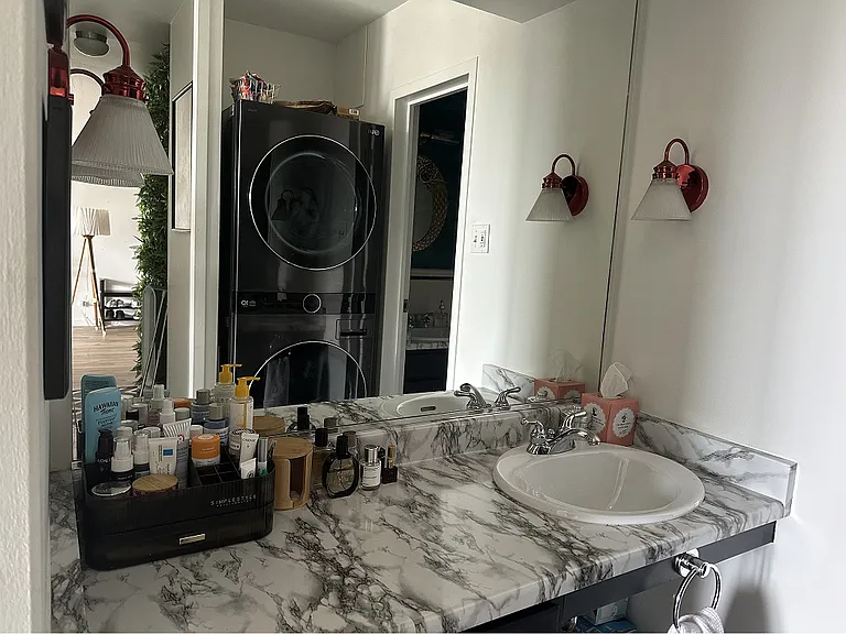 1200 Vine St #5A — Photo 16