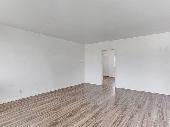 5th image of 2625 Dina Way