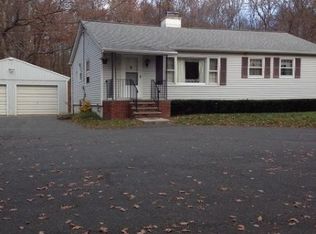 616 Kemah Lake Rd, Newton, NJ 07860