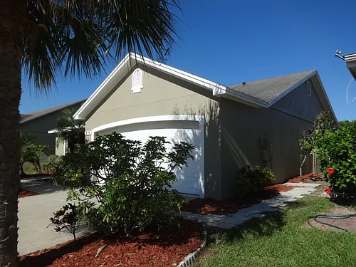 215 Lookout Dr Photo 1