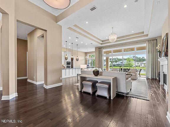 5th image of 536 OLD BLUFF Drive