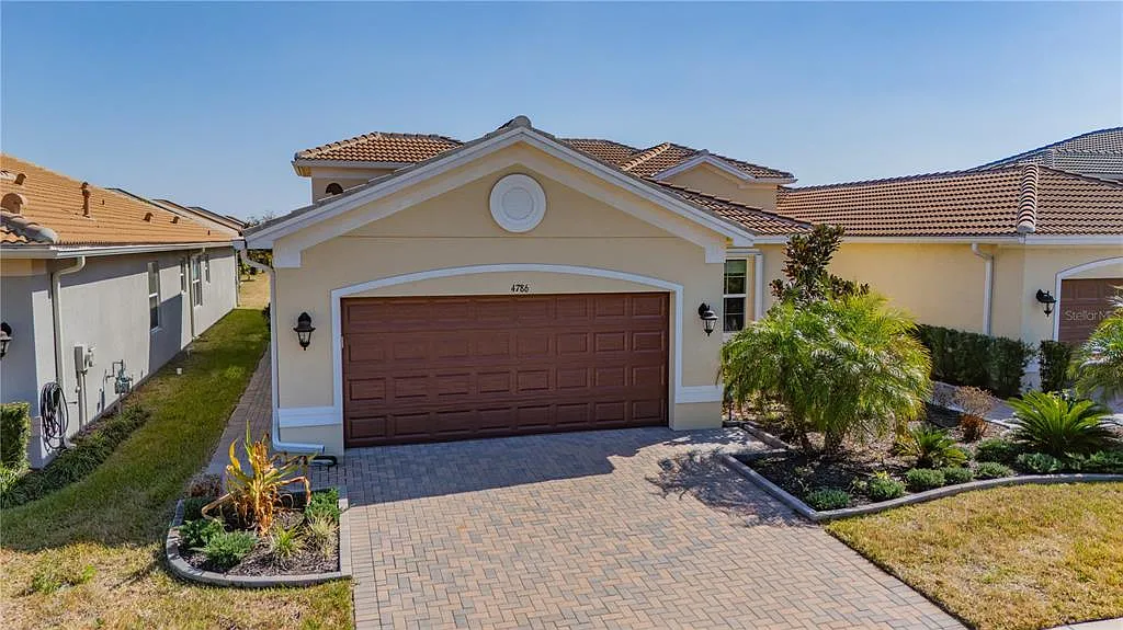 Building Photo - 4786 Avila Lakes Dr