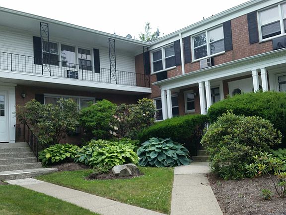 3rd image of 9 Milford Ln