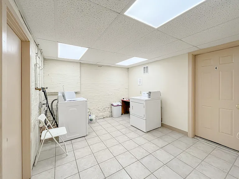 156 Danforth St #3 — Photo 32