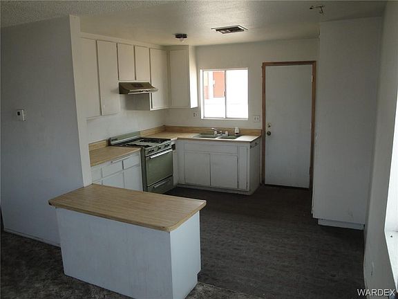 3rd image of 1538 Sierra Vista Dr