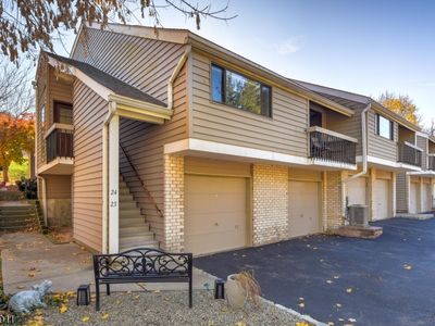 24 South Ct, Clinton, NJ, 08809