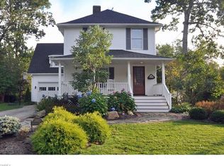 24913 Electric Dr, Bay Village, OH 44140