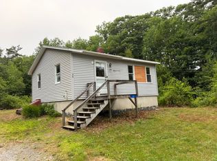 38 Meadow Cove Road, Boothbay, ME 04544