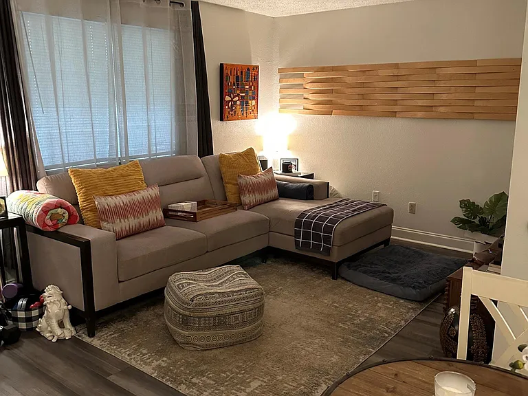 2255 Saint Charles Ave #208 — Photo 5