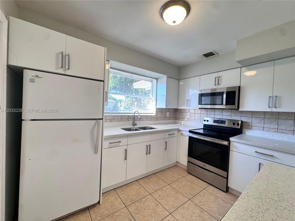 7900 NW 16th St