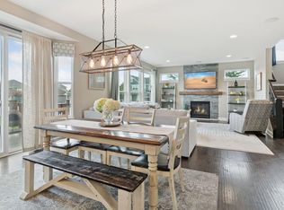 1437 Copper Hills Dr, Carver, MN 55315