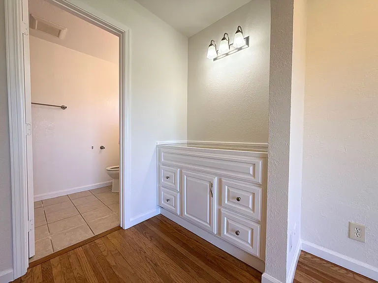 35930 Vinewood St — Photo 16
