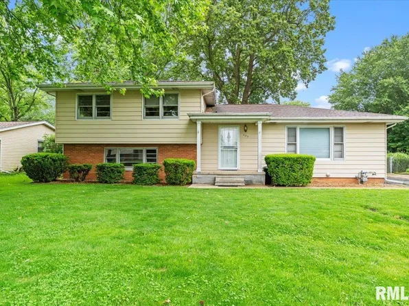 525 Sattley St, Rochester, IL 62563