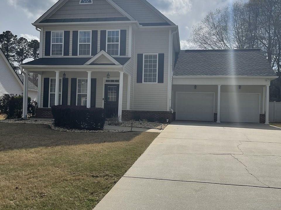 1st image of 44 Oak Shores Dr