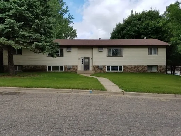 1003 16th St. NE, 1003 16th St NE APT 3, Willmar, MN 56201