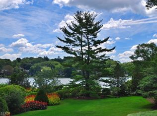 266 Boulevard Mountain, Mountain Lakes, NJ 07046