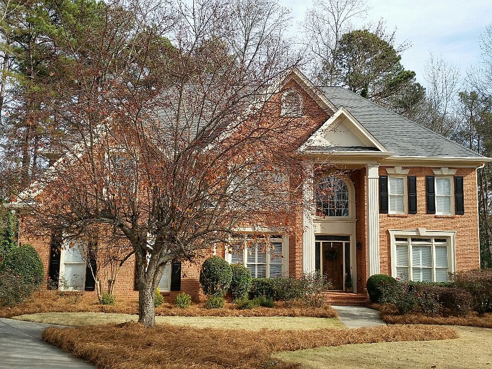 1st image of 1352 Stratford Hall Ct
