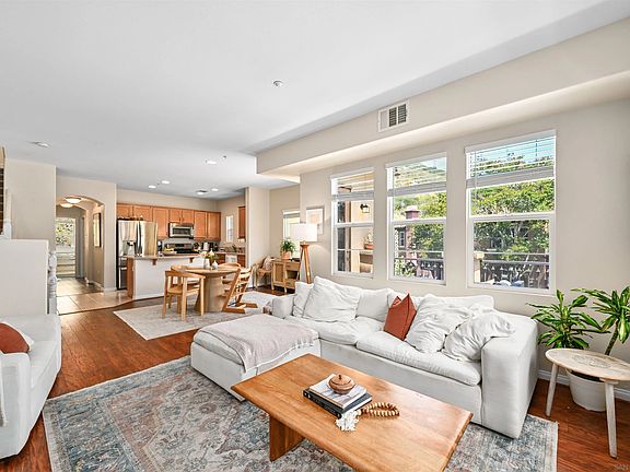 3rd image of 1355 Sky Ridge Ct