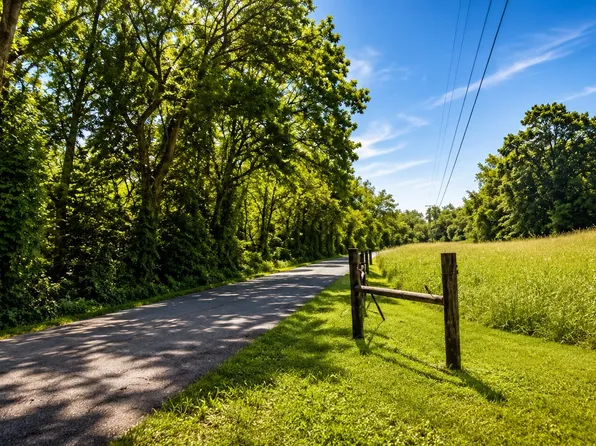 539 Wallace Rd, Gallatin, TN 37066