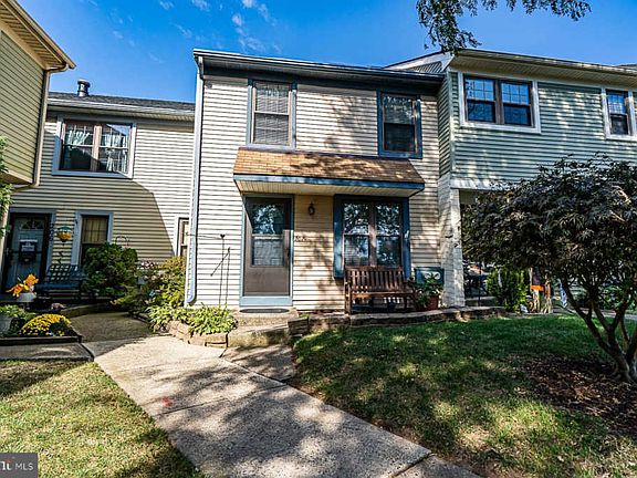 2nd image of 207 McKean Ct