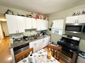 3977 Washington St, Roslindale, MA