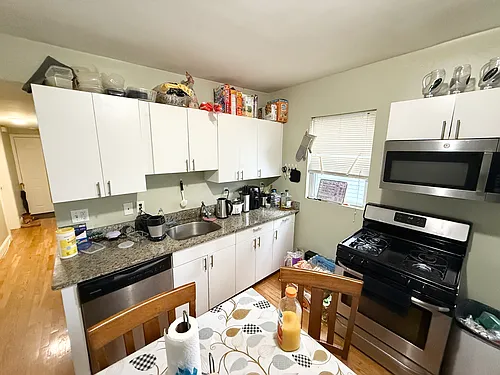 3977 Washington St #1R Photo 1