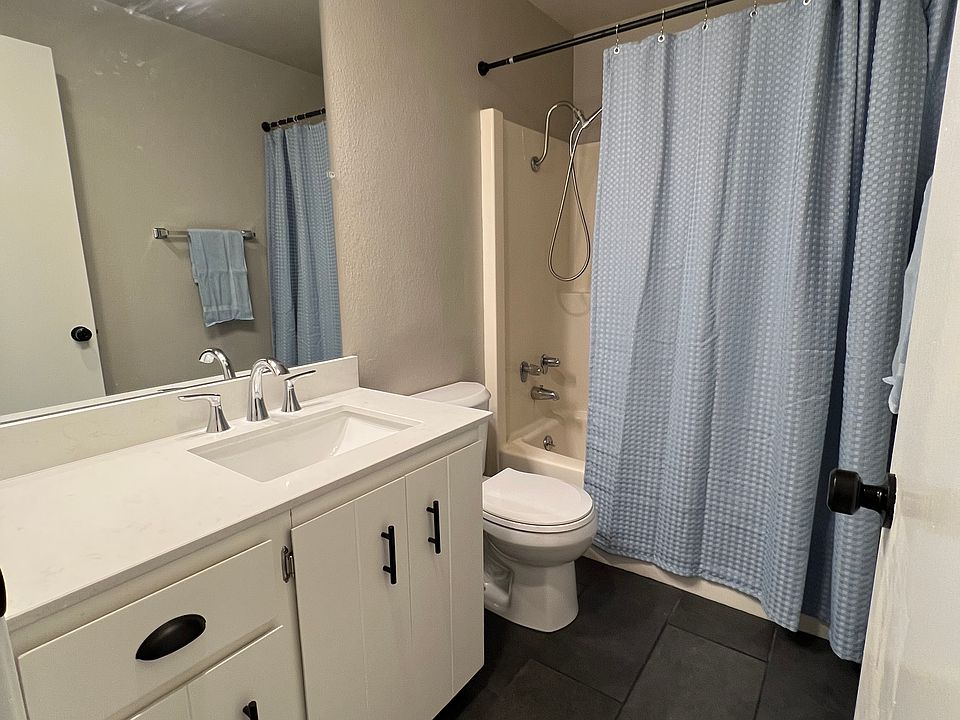 right side 14524 bath