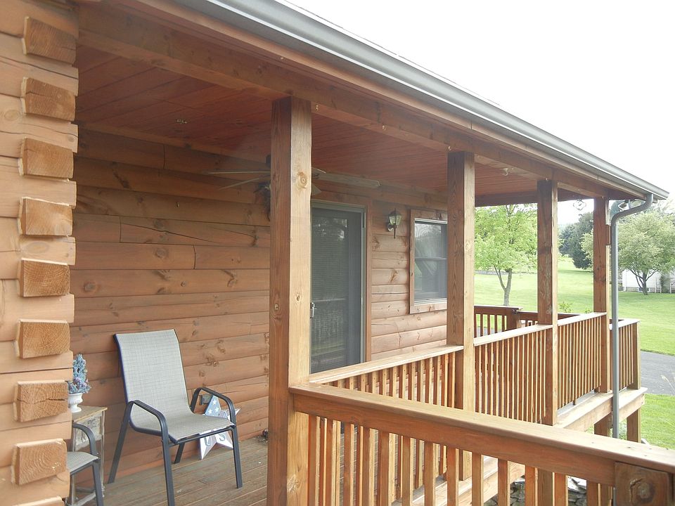 deck outside bedroom