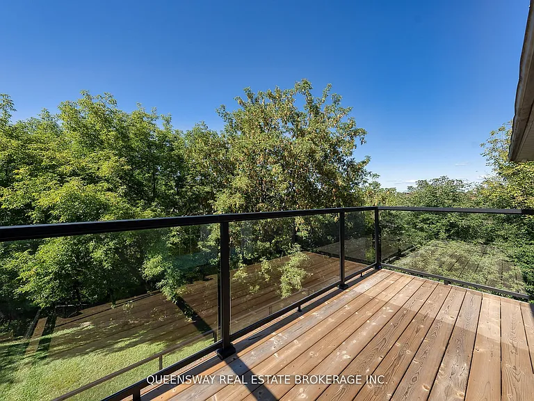 619 Culler Mews — Photo 37