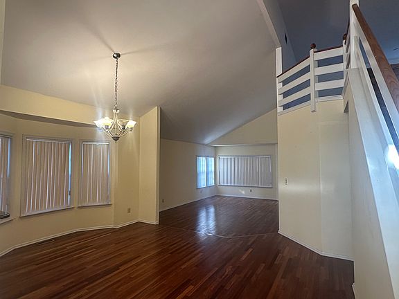 5th image of 4202 Somerset Ln #4202