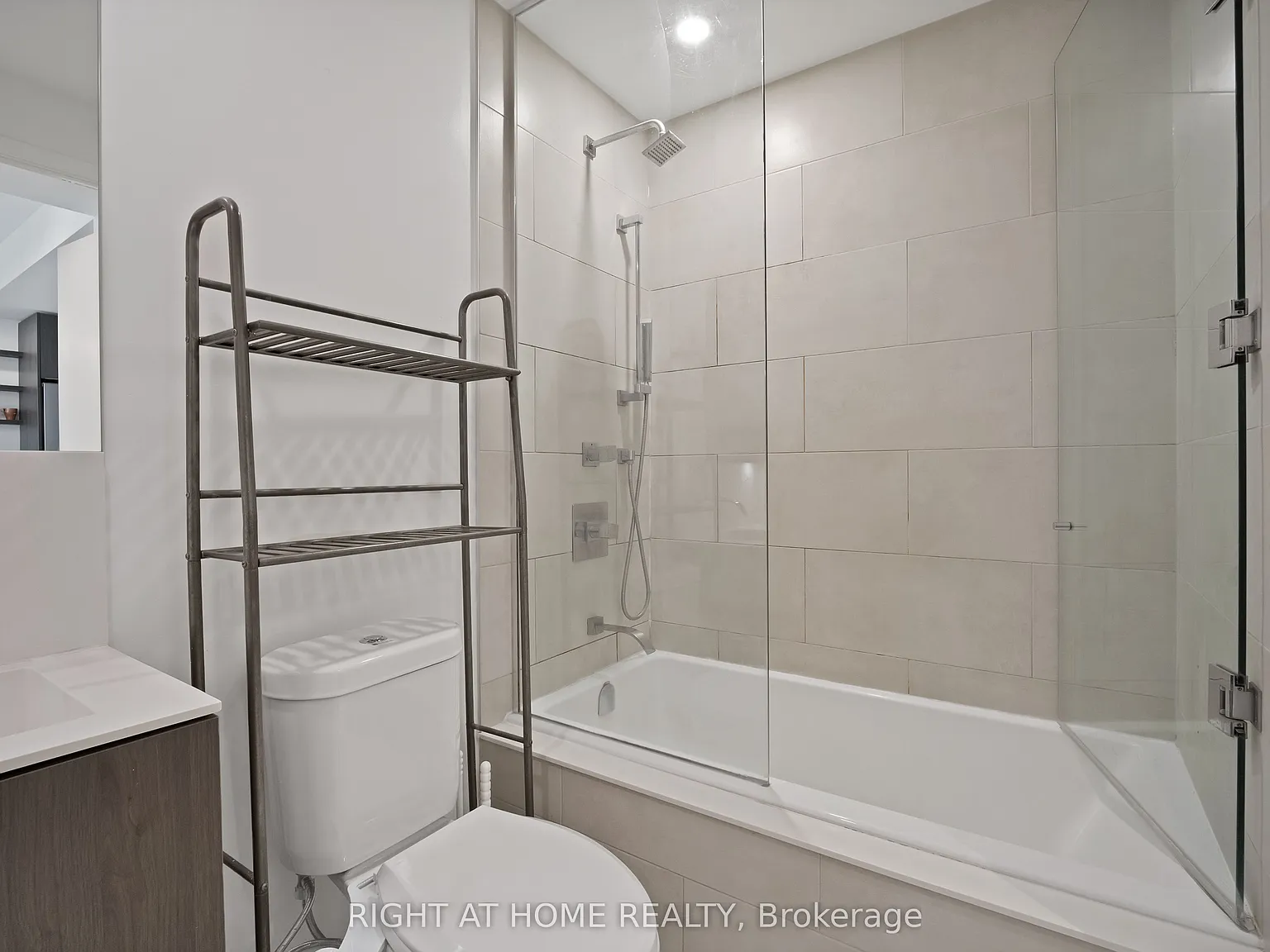 1 bed, $2,250 — Photo 4