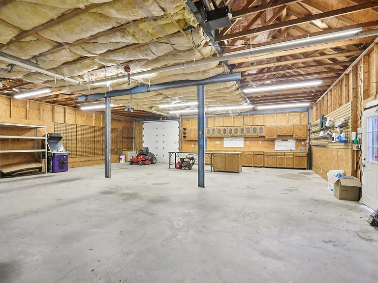 294 Logan Ranch Rd — Photo 6