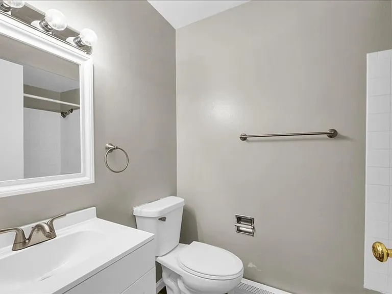 333 Riley Dr — Photo 10