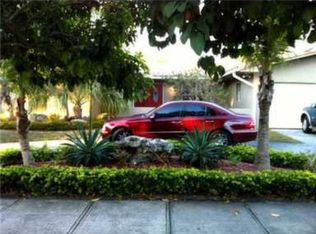 9707 SW 93rd Ter, Miami, FL 33176