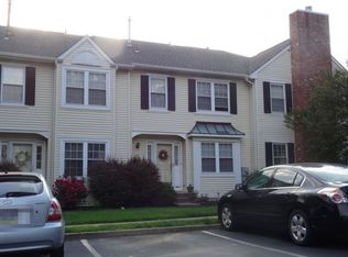 75 Liberty Dr, Langhorne, PA 19047