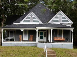 208 Oak Ave, Hamlet, NC 28345