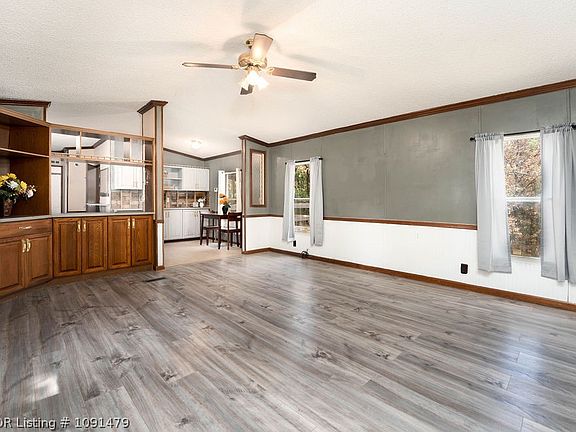 2nd image of 602 E George Ave