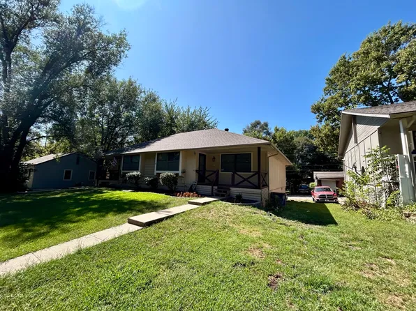 723 Locust St, Eudora, KS 66025