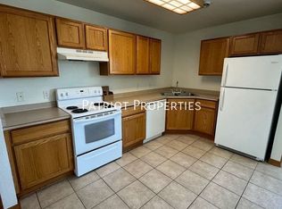 1200 Silver Dr APT 7, Baraboo, WI 53913