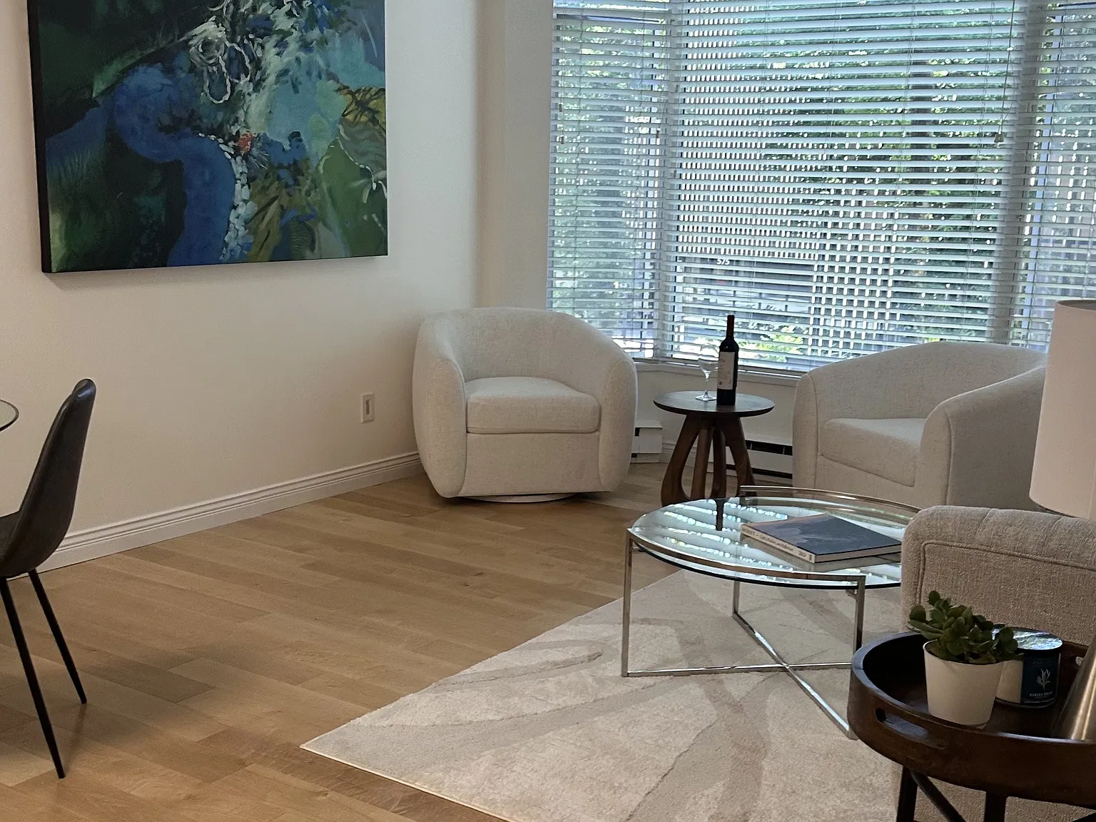 2 bed, 1000 sqft, $3,900 — Photo 1