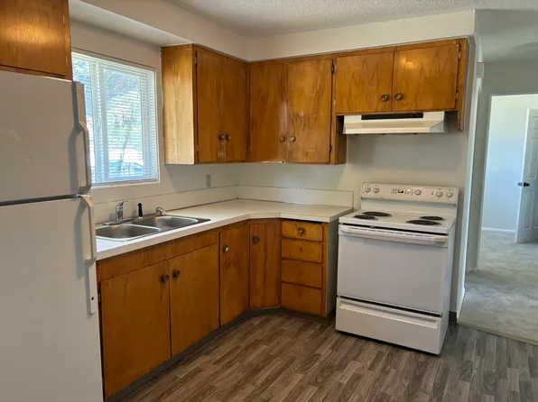 220 S Juniper St, Nampa, ID 83686