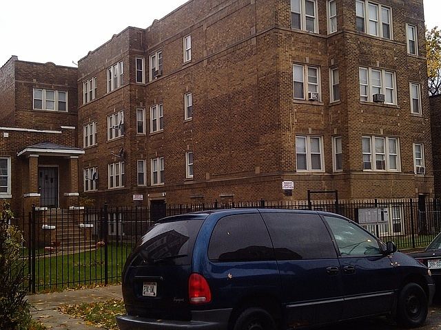 1st image of 1432 S Kenneth Ave APT 1C